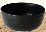 Mangkok Ramen Hitam